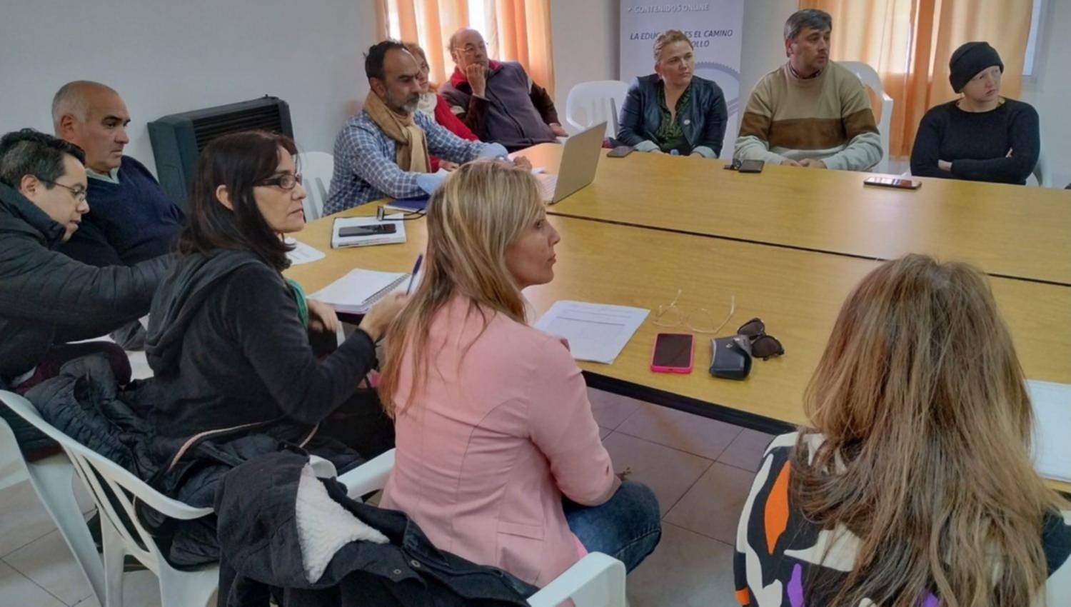 Pugnaloni participó de la reunión del Consejo de Educación y Trabajo